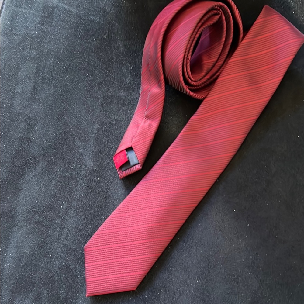 ALFANI Elegant Red Striped Men's Tie